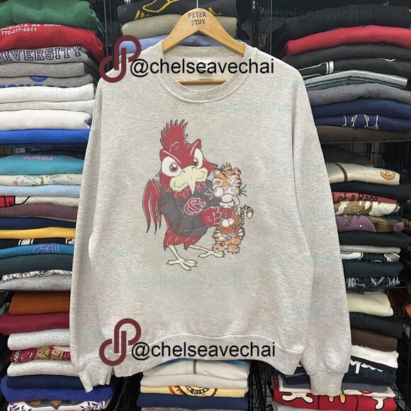 Vintage University of South Carolina Gamecocks, Retro NCAA Gamecocks Sweatshirt - Picture 1 of 2